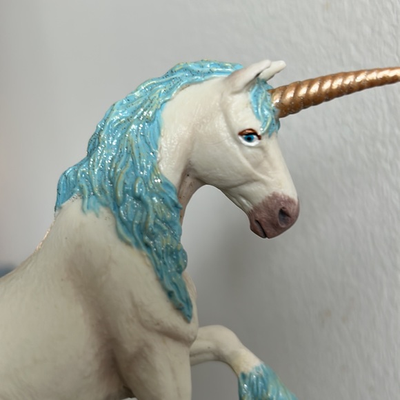 3 Papo figurines collectible magic unicorn, black pegasus, winged magic unicorn - Picture 6 of 9